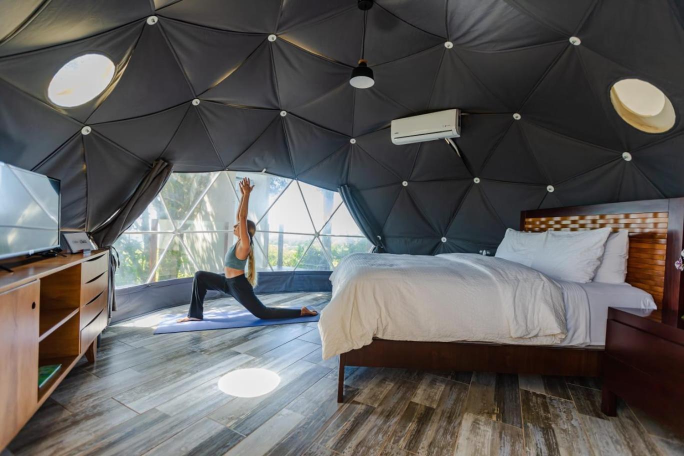 Chira Glamping Monteverde Exterior photo