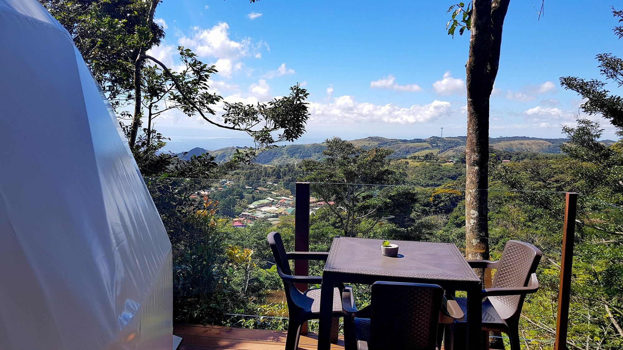 Chira Glamping Monteverde Exterior photo